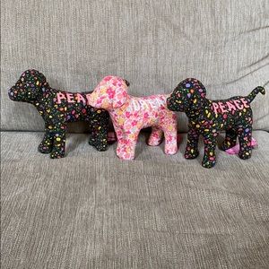 Set of 3 VS PINK dogs💕🐶 brand new!!
